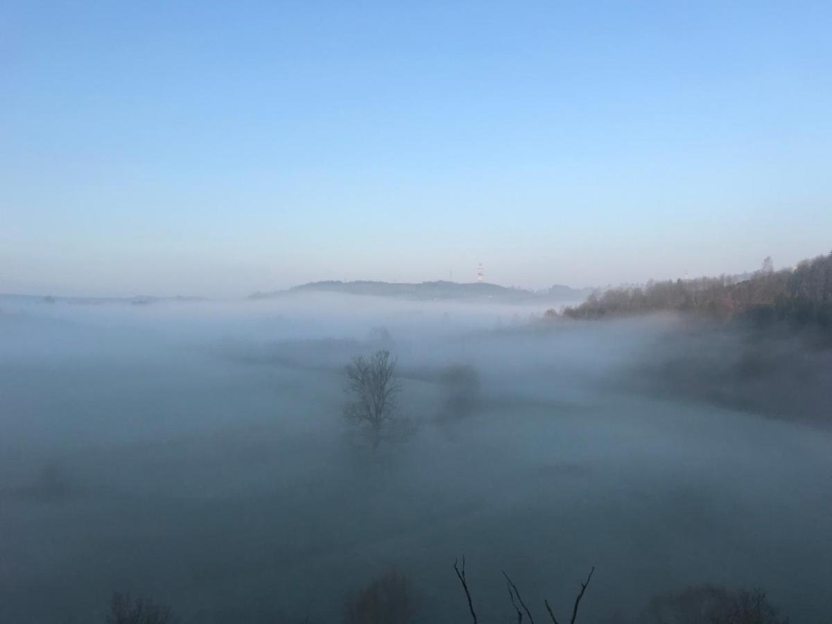 L'Auf Der Tomm Hotel Martelange Екстериор снимка